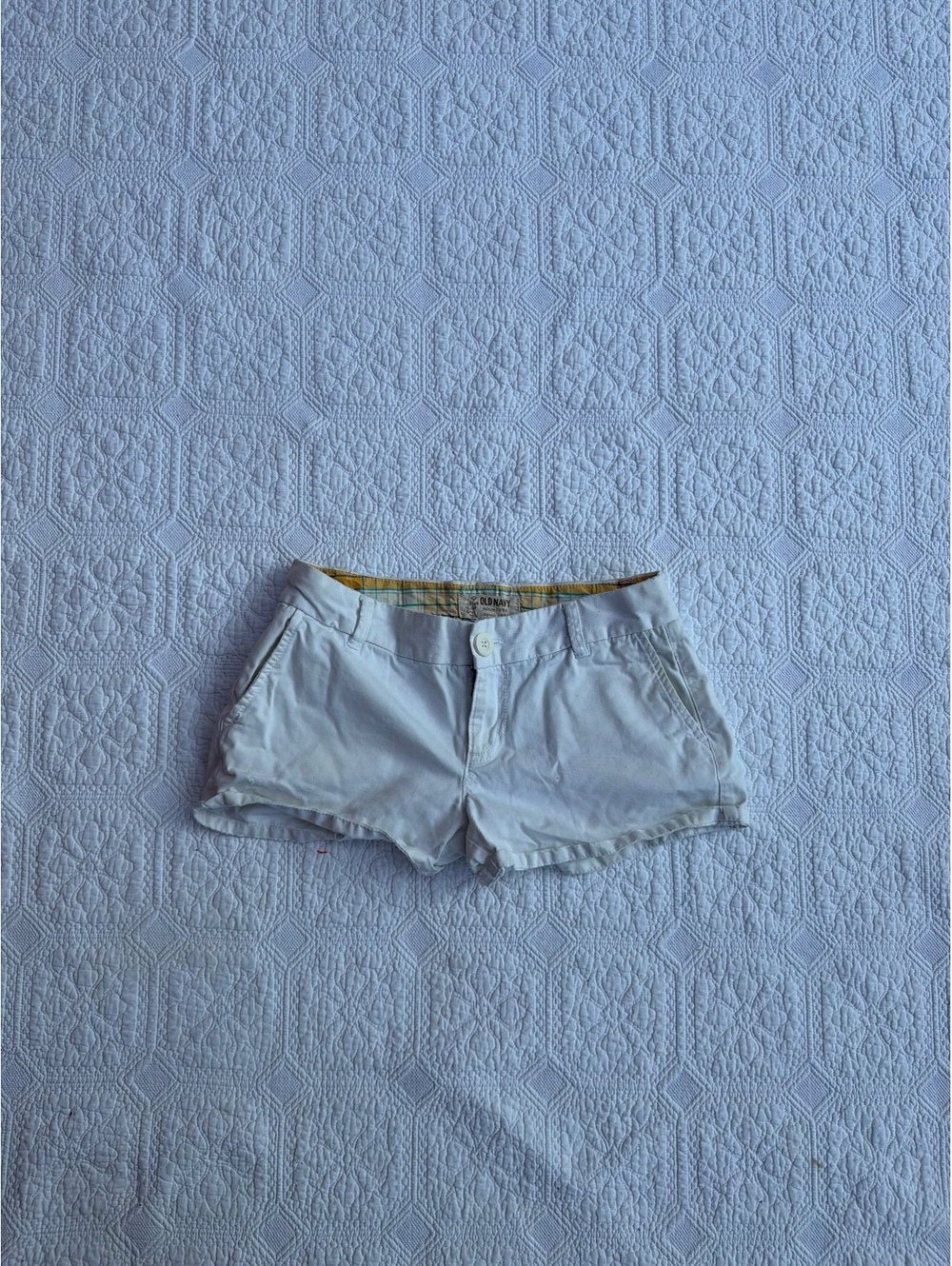 Y2K 2000s micro low rise Old Navy White Cotton Casual Shorts Size 2